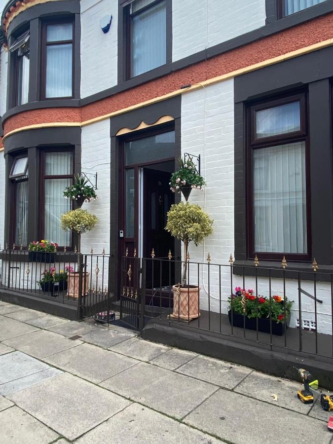 Surescape House Villa Liverpool Exterior photo